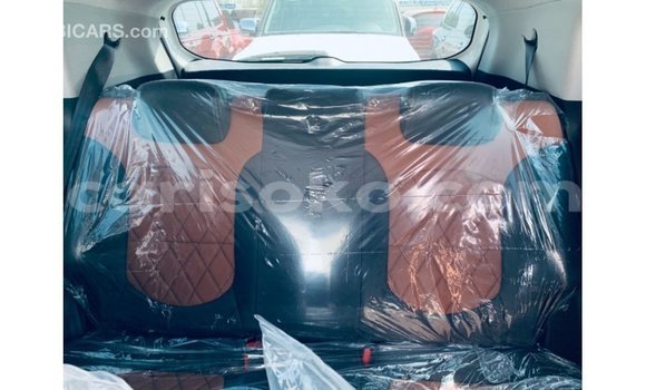 Acheter Import Voiture Hyundai Creta Blanc à Import - Dubai, Rwanda Acheter Import Voiture Hyundai Creta Blanc à Import - Dubai, Rwanda