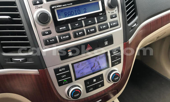 Buy Used Hyundai Santa Fe Black Car in Kigali in Rwanda Buy Used Hyundai Santa Fe Black Car in Kigali in Rwanda