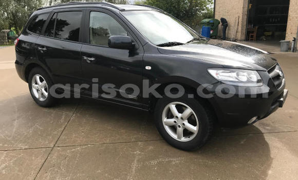 Buy Used Hyundai Santa Fe Black Car in Kigali in Rwanda Buy Used Hyundai Santa Fe Black Car in Kigali in Rwanda
