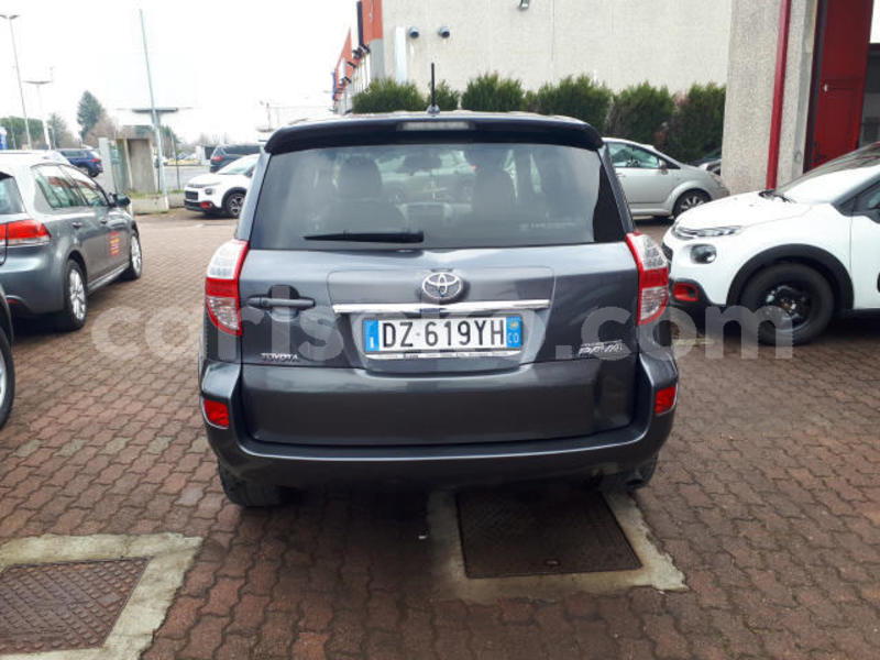 Big with watermark toyota rav4 rwanda kigali 10571