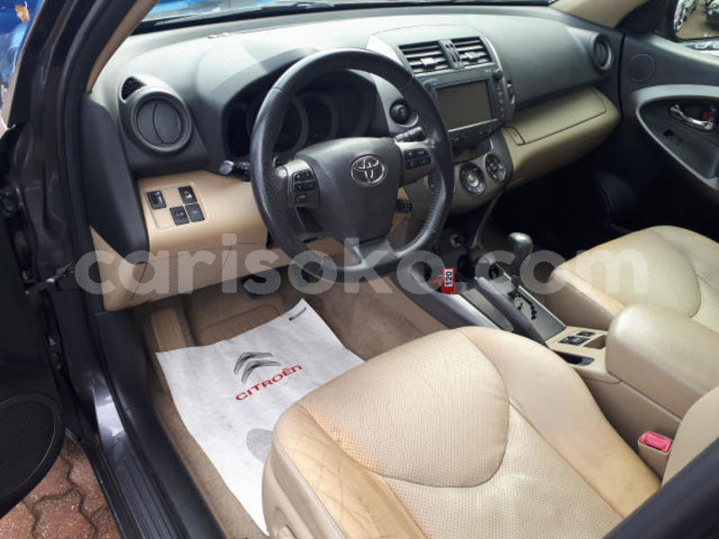 Big with watermark toyota rav4 rwanda kigali 10571