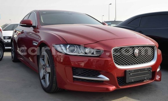 Acheter Import Voiture Jaguar XE Rouge à Import - Dubai, Rwanda
