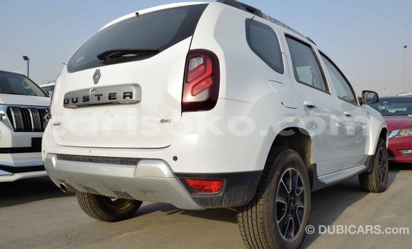 Acheter Import Voiture Renault Duster Blanc à Import - Dubai, Rwanda Acheter Import Voiture Renault Duster Blanc à Import - Dubai, Rwanda