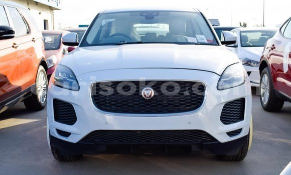 Acheter Import Voiture Jaguar E-Pace Blanc à Import - Dubai, Rwanda Acheter Import Voiture Jaguar E-Pace Blanc à Import - Dubai, Rwanda