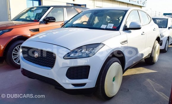 Acheter Import Voiture Jaguar E-Pace Blanc à Import - Dubai, Rwanda Acheter Import Voiture Jaguar E-Pace Blanc à Import - Dubai, Rwanda