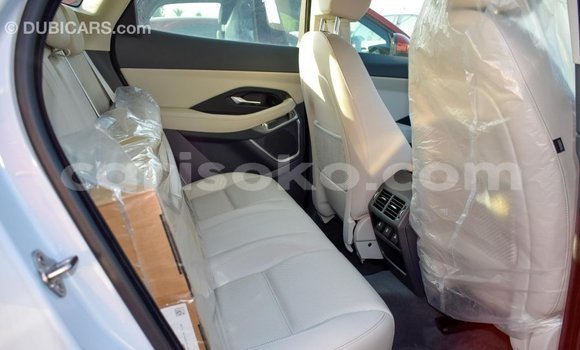 Acheter Import Voiture Jaguar E-Pace Blanc à Import - Dubai, Rwanda Acheter Import Voiture Jaguar E-Pace Blanc à Import - Dubai, Rwanda