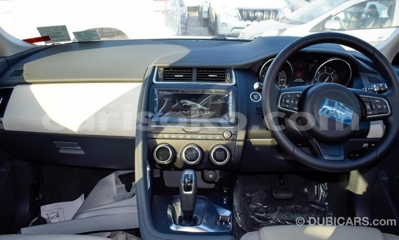 Acheter Import Voiture Jaguar E-Pace Blanc à Import - Dubai, Rwanda Acheter Import Voiture Jaguar E-Pace Blanc à Import - Dubai, Rwanda