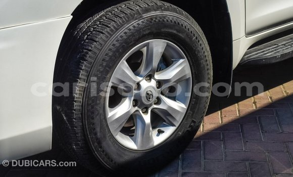 Sayi Imported Toyota Prado Blanc Mota in Import - Dubai a Rwanda Sayi Imported Toyota Prado Blanc Mota in Import - Dubai a Rwanda