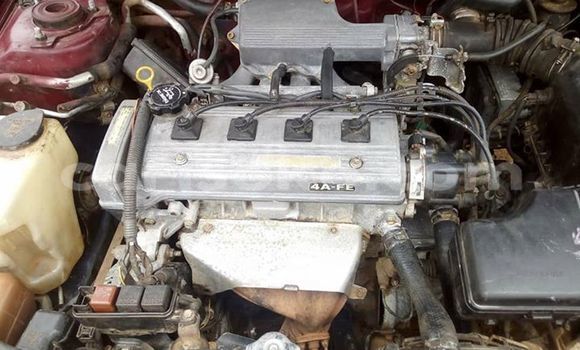 Acheter Occasion Voiture Toyota Carina Rouge à Kigali, Rwanda Acheter Occasion Voiture Toyota Carina Rouge à Kigali, Rwanda