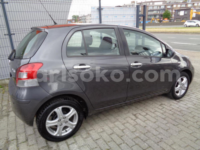 Big with watermark toyota yaris rwanda kigali 10749