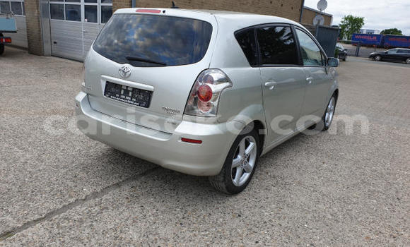 Buy Used Toyota Corolla Verso Green Car in Kigali in Rwanda Buy Used Toyota Corolla Verso Green Car in Kigali in Rwanda