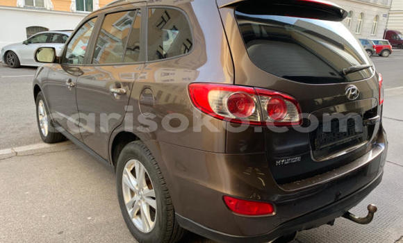 Buy Import Hyundai Santa Fe Brown Car in Kigali in Rwanda Buy Import Hyundai Santa Fe Brown Car in Kigali in Rwanda