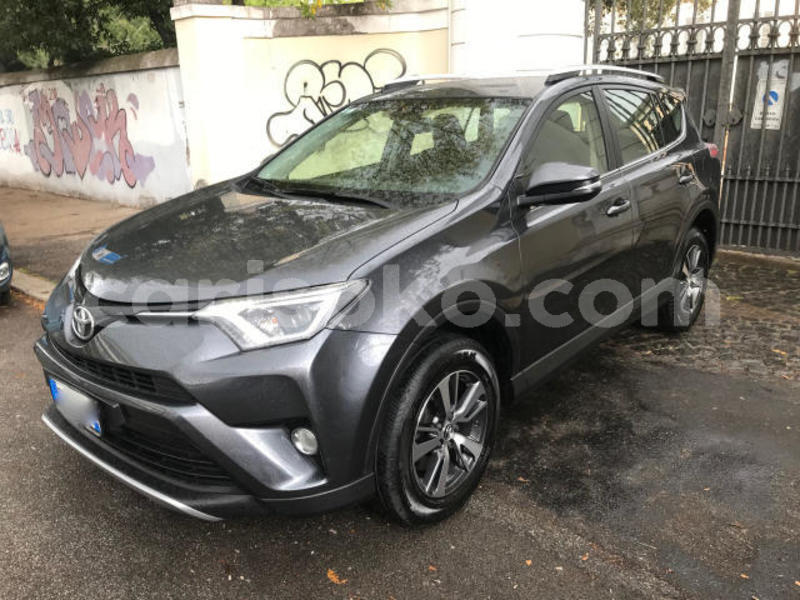 Big with watermark toyota rav4 rwanda kigali 10759