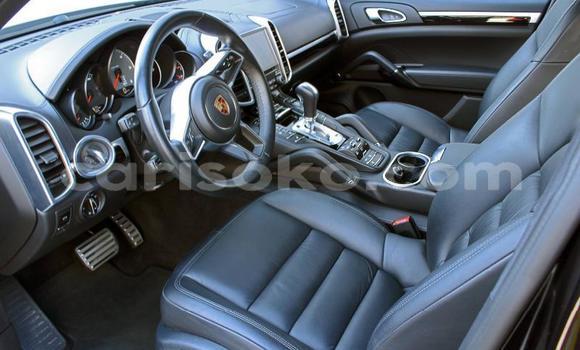 Acheter Occasion Voiture Porsche Cayenne Noir à Kigali, Rwanda Acheter Occasion Voiture Porsche Cayenne Noir à Kigali, Rwanda