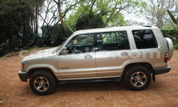 Acheter Occasion Voiture Isuzu Trooper Gris à Kigali, Rwanda
