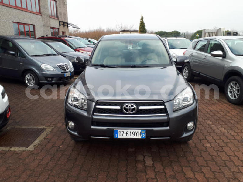 Big with watermark toyota rav4 rwanda kigali 10788