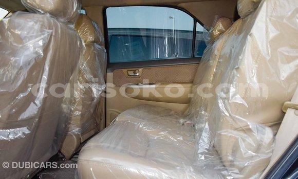 Acheter Import Voiture Toyota Fortuner Noir à Import - Dubai, Rwanda Acheter Import Voiture Toyota Fortuner Noir à Import - Dubai, Rwanda