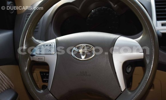 Acheter Import Voiture Toyota Fortuner Noir à Import - Dubai, Rwanda Acheter Import Voiture Toyota Fortuner Noir à Import - Dubai, Rwanda