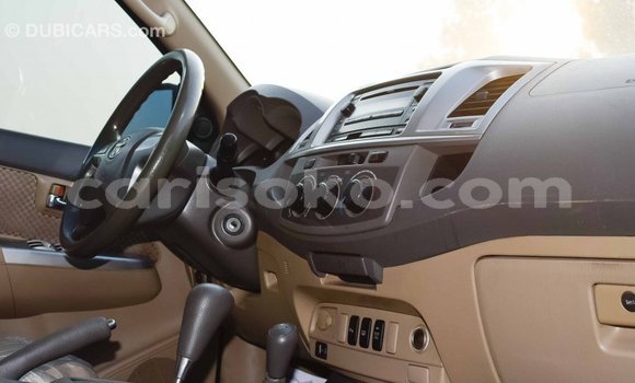 Acheter Import Voiture Toyota Fortuner Noir à Import - Dubai, Rwanda Acheter Import Voiture Toyota Fortuner Noir à Import - Dubai, Rwanda