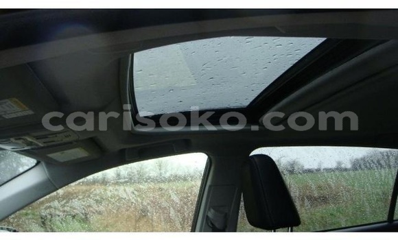 اشتري مستعمل Toyota RAV4 Marron سيارة في Kigali في Rwanda اشتري مستعمل Toyota RAV4 Marron سيارة في Kigali في Rwanda