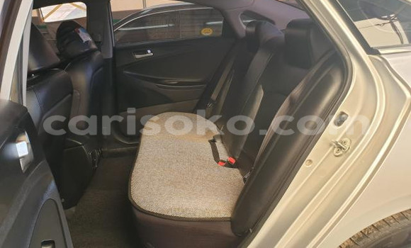 اشتري مستعمل Hyundai Sonata Gris سيارة في Kigali في Rwanda اشتري مستعمل Hyundai Sonata Gris سيارة في Kigali في Rwanda