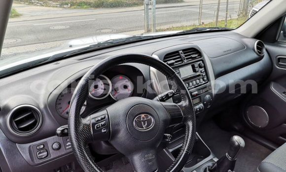 Buy Used Toyota RAV4 Silver Car in Kigali in Rwanda Buy Used Toyota RAV4 Silver Car in Kigali in Rwanda