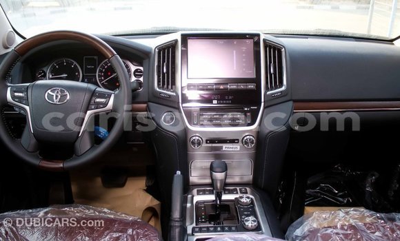 Buy Import Toyota Land Cruiser Black Car in Import - Dubai in Rwanda Buy Import Toyota Land Cruiser Black Car in Import - Dubai in Rwanda