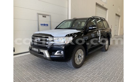Acheter Import Voiture Toyota Land Cruiser Noir à Import - Dubai, Rwanda Acheter Import Voiture Toyota Land Cruiser Noir à Import - Dubai, Rwanda