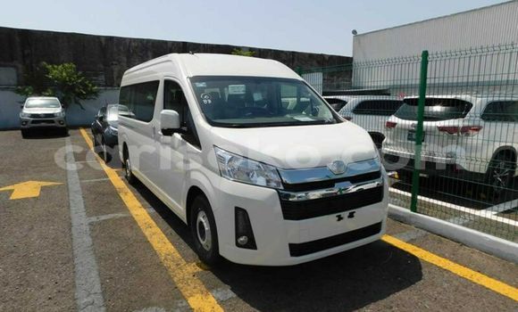 Sayi Na hannu Toyota Hiace Blanc Mota in Kigali a Rwanda Sayi Na hannu Toyota Hiace Blanc Mota in Kigali a Rwanda