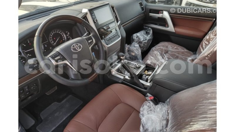 Big with watermark toyota land cruiser rwanda import dubai 11035