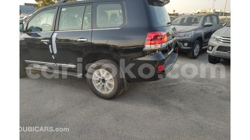Big with watermark toyota land cruiser rwanda import dubai 11035