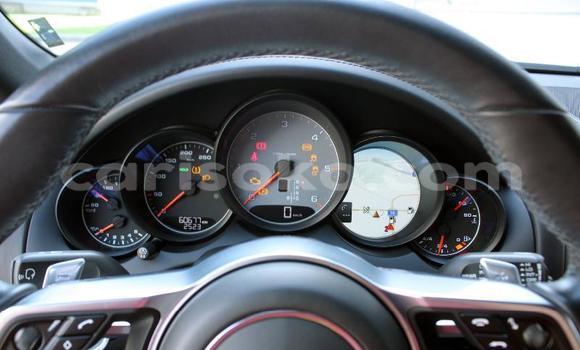 Buy Used Porsche Cayenne Green Car in Kigali in Rwanda Buy Used Porsche Cayenne Green Car in Kigali in Rwanda