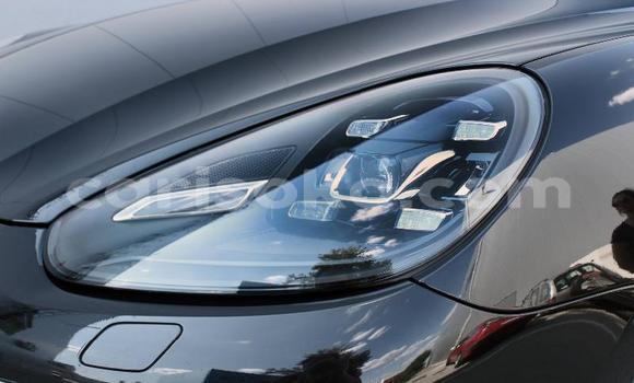 Buy Used Porsche Cayenne Green Car in Kigali in Rwanda Buy Used Porsche Cayenne Green Car in Kigali in Rwanda