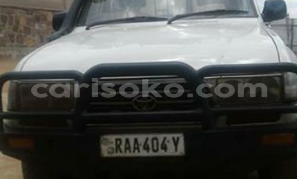 Acheter Occasion Voiture Toyota Land Cruiser Blanc à Kigali, Rwanda Acheter Occasion Voiture Toyota Land Cruiser Blanc à Kigali, Rwanda