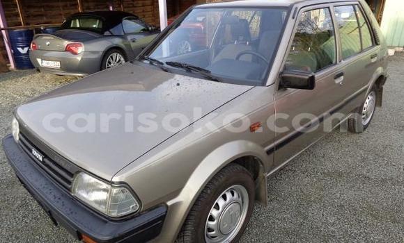 Sayi Na hannu Toyota Starlet Marron Mota in Kigali a Rwanda Sayi Na hannu Toyota Starlet Marron Mota in Kigali a Rwanda