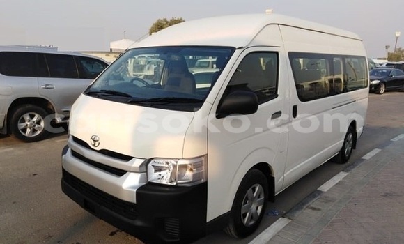 اشتري جديد Toyota Hiace Blanc سيارة في Import - Dubai في Rwanda اشتري جديد Toyota Hiace Blanc سيارة في Import - Dubai في Rwanda