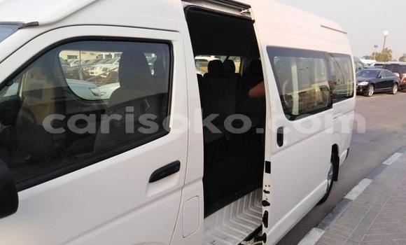 اشتري جديد Toyota Hiace Blanc سيارة في Import - Dubai في Rwanda اشتري جديد Toyota Hiace Blanc سيارة في Import - Dubai في Rwanda