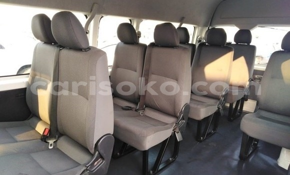 اشتري جديد Toyota Hiace Blanc سيارة في Import - Dubai في Rwanda اشتري جديد Toyota Hiace Blanc سيارة في Import - Dubai في Rwanda