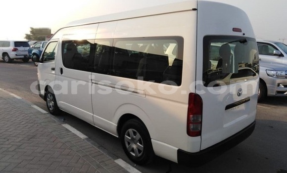 اشتري جديد Toyota Hiace Blanc سيارة في Import - Dubai في Rwanda اشتري جديد Toyota Hiace Blanc سيارة في Import - Dubai في Rwanda