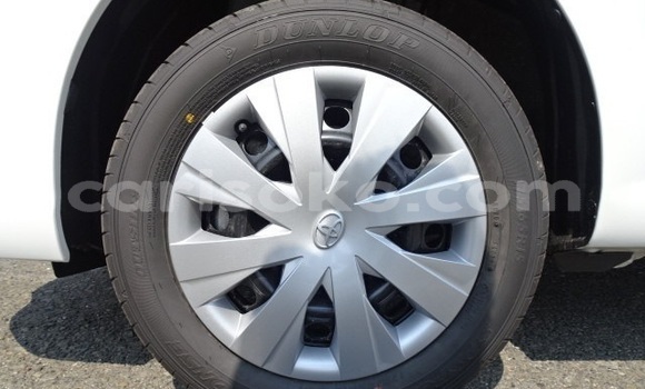 اشتري Imported Toyota Axio Blanc سيارة في Import - Dubai في Rwanda اشتري Imported Toyota Axio Blanc سيارة في Import - Dubai في Rwanda