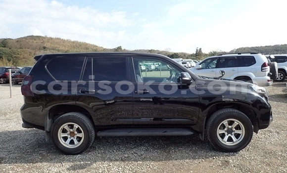 اشتري Imported Toyota Land Cruiser Prado Noir سيارة في Kigali في Rwanda اشتري Imported Toyota Land Cruiser Prado Noir سيارة في Kigali في Rwanda