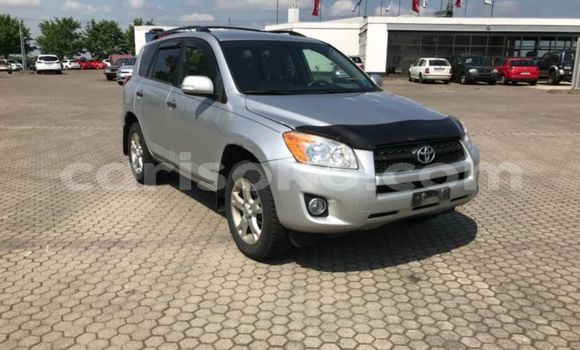 Sayi Na hannu Toyota RAV4 Gris Mota in Muhanga a Rwanda Sayi Na hannu Toyota RAV4 Gris Mota in Muhanga a Rwanda