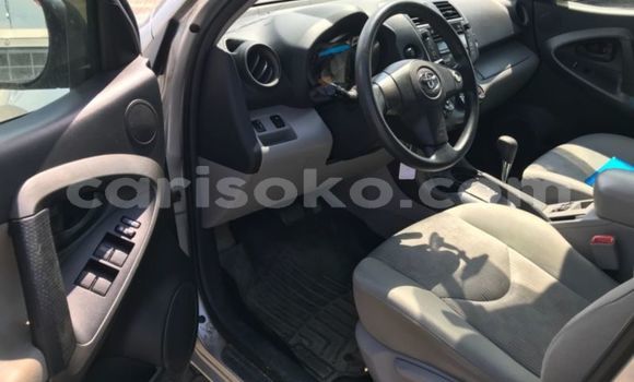 Sayi Na hannu Toyota RAV4 Gris Mota in Muhanga a Rwanda Sayi Na hannu Toyota RAV4 Gris Mota in Muhanga a Rwanda