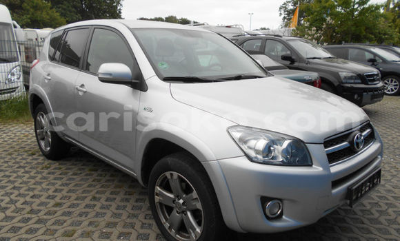 Sayi Na hannu Toyota RAV4 Gris Mota in Ruhengeri a Ruhengeri Sayi Na hannu Toyota RAV4 Gris Mota in Ruhengeri a Ruhengeri