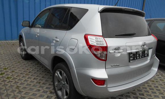 Sayi Na hannu Toyota RAV4 Gris Mota in Ruhengeri a Ruhengeri Sayi Na hannu Toyota RAV4 Gris Mota in Ruhengeri a Ruhengeri