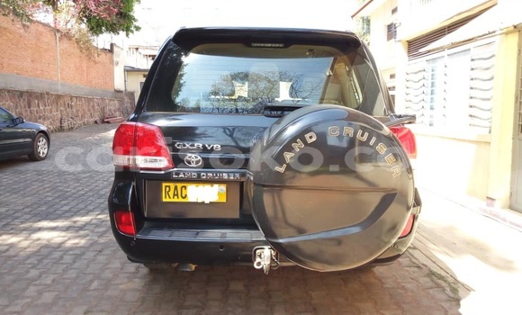 Buy Used Toyota Land Cruiser Black Car in Kigali in Rwanda Buy Used Toyota Land Cruiser Black Car in Kigali in Rwanda