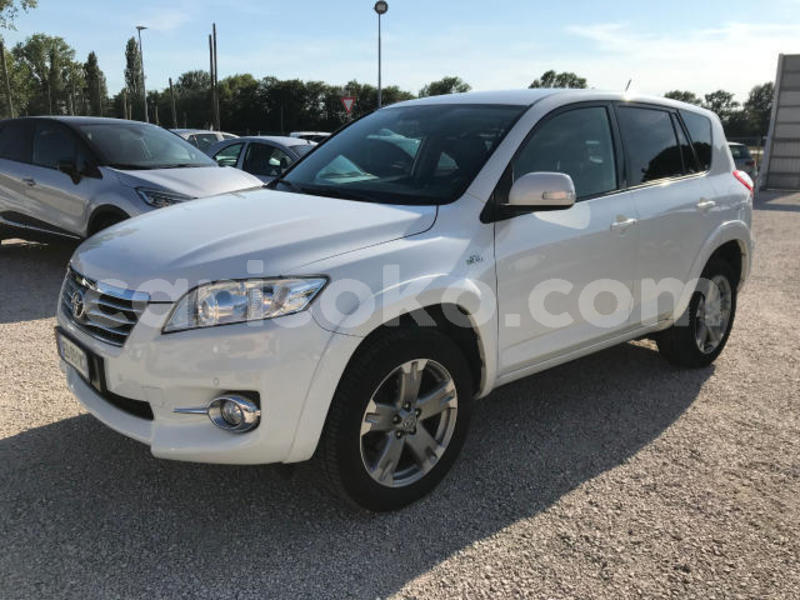 Big with watermark toyota rav4 rwanda kigali 11139