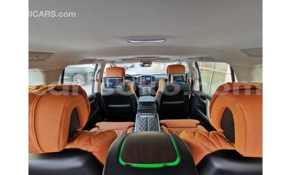 Acheter Import Voiture Toyota Land Cruiser Noir à Import - Dubai, Rwanda Acheter Import Voiture Toyota Land Cruiser Noir à Import - Dubai, Rwanda