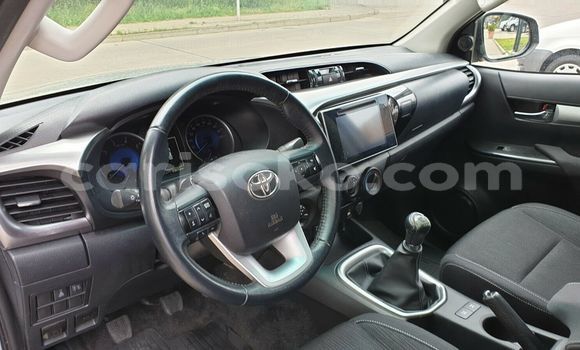 اشتري مستعمل Toyota Hilux Gris سيارة في Kigali في Rwanda اشتري مستعمل Toyota Hilux Gris سيارة في Kigali في Rwanda