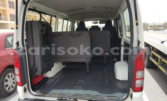 اشتري مستعمل Toyota Hiace Blanc سيارة في Kigali في Rwanda اشتري مستعمل Toyota Hiace Blanc سيارة في Kigali في Rwanda